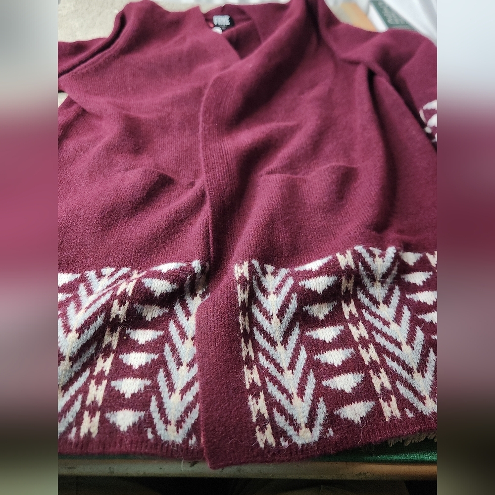 Women's Frye Patterned Cardigan - Red With A Geometric Pattern - XL - Picture 5 of 15